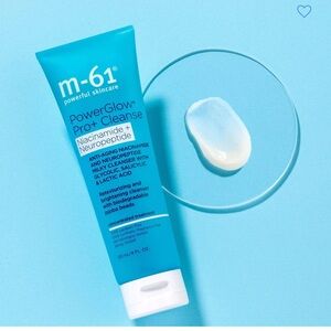 M-61 PowerGlow Pro+ Niacinamide+Neuropeptide Cleanse